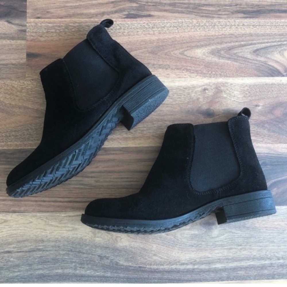 Soft Mock Maddison ankle boots